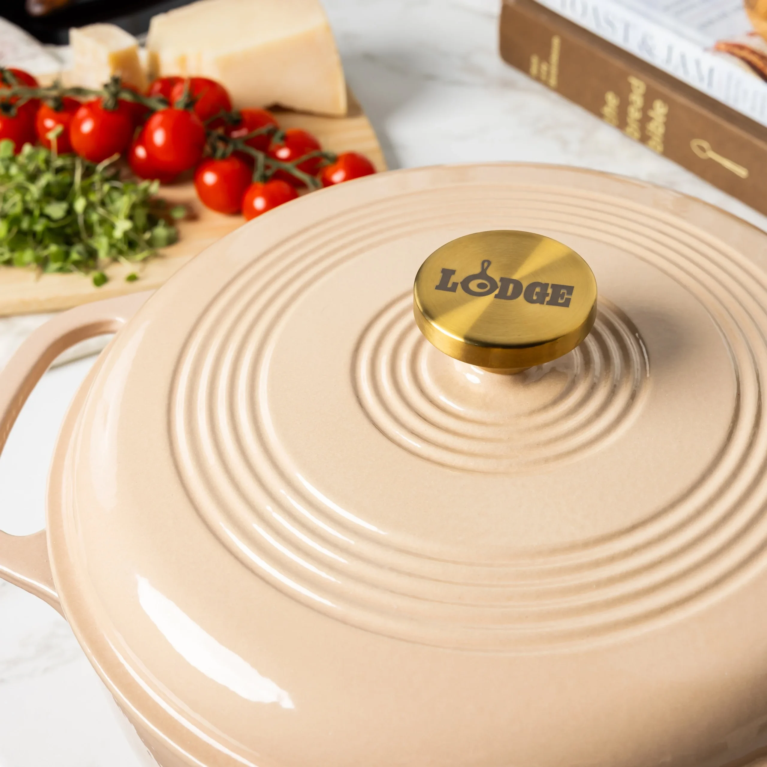 6 Quart Essential Enamel Dutch Oven - Image 82