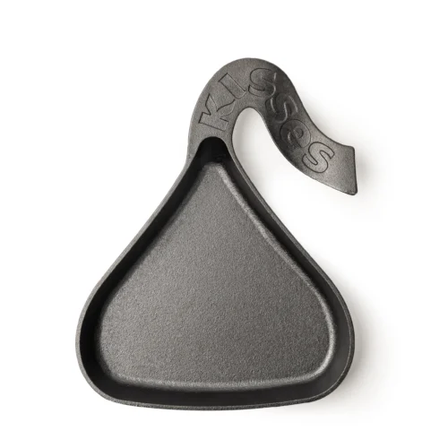 Alternative view of HERSHEY'S KISSES Seasoned Cast Iron KISSES Skillet